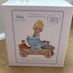 Disney Precious Moments Cinderella in Blue Parade Car